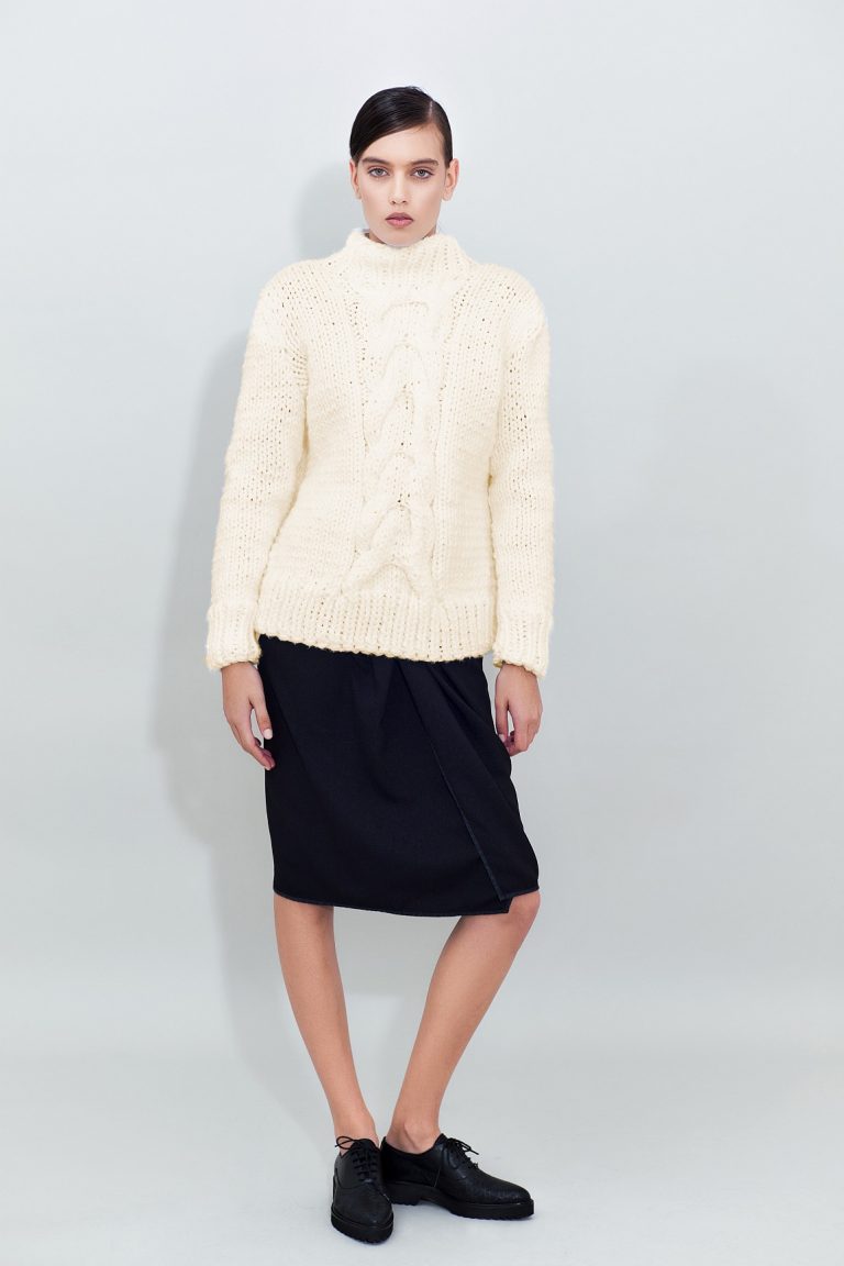 Cable Knit Turtleneck Sweater - Chemistry Studio©